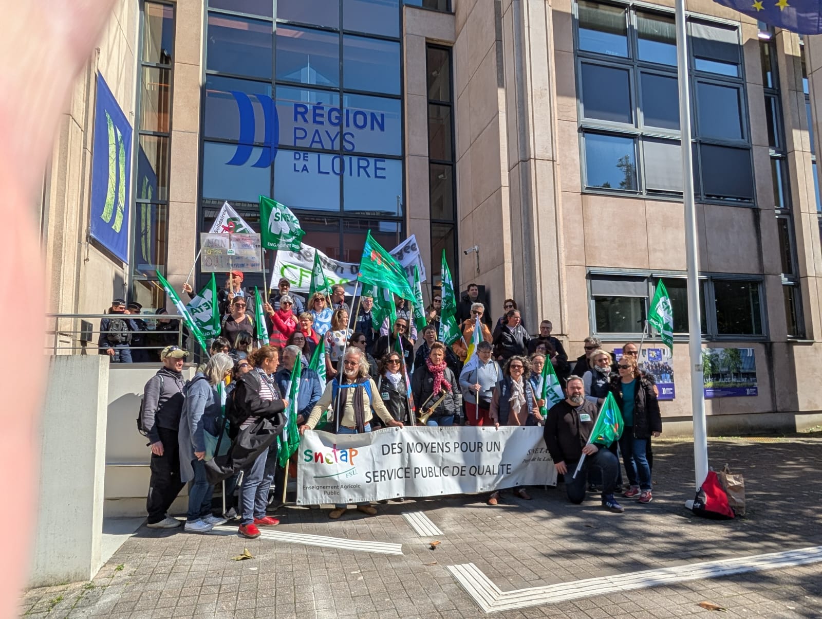 Lire la suite à propos de l’article Les personnels des CFPPA des Pays de la Loire mobilisés pour leurs emplois et la formation agricole !